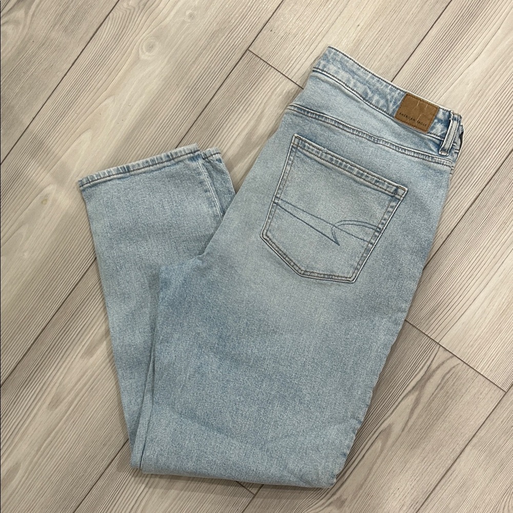 American Eagle Outfitters Light Wash Straight Jeans